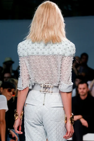 Look 54